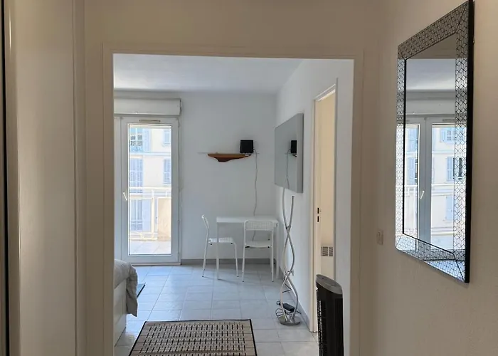 Big, Comfortable Minutes From Mc Borders 博索莱伊